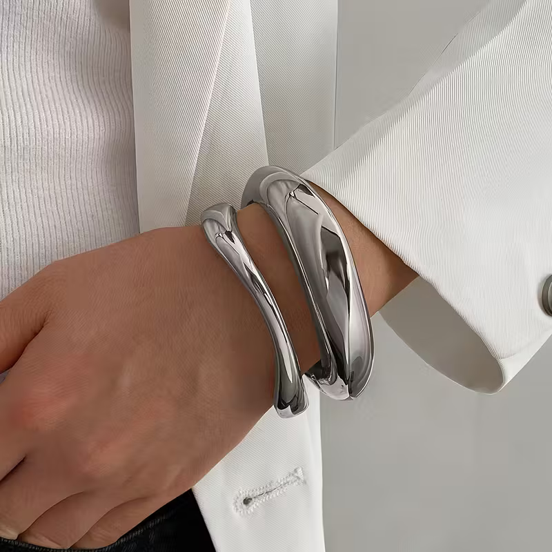 Beautiful Bracelet with Unique Style
